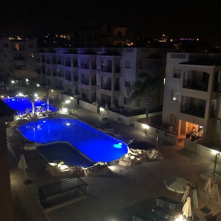 Royal Seacrest Apartment Paphos Exterior foto
