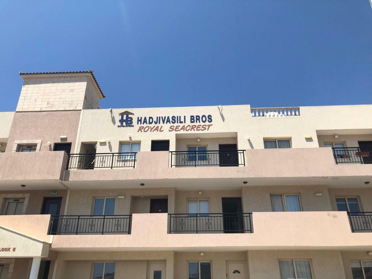 Royal Seacrest Apartment Paphos Exterior foto